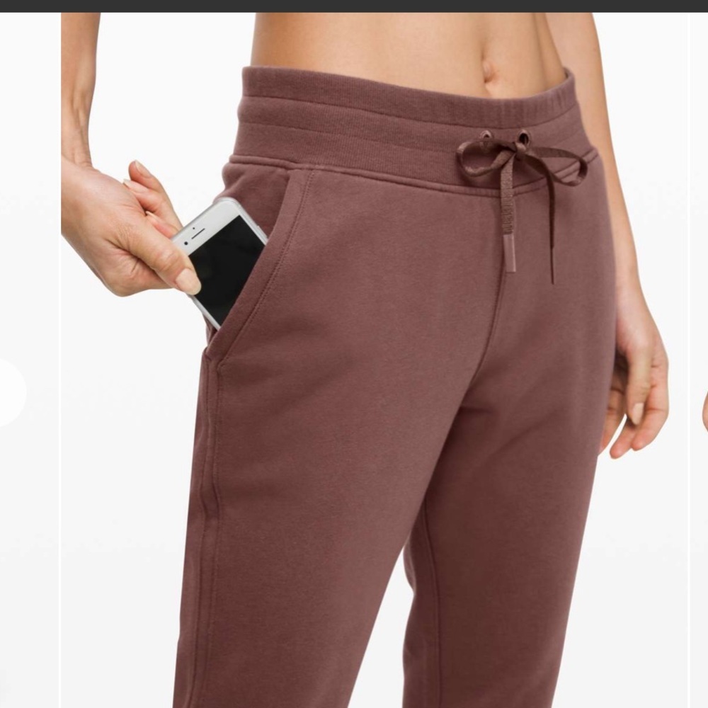 Lululemon Warm Down Jogger II
Antique Bark size 6 - Picture 4 of 10
